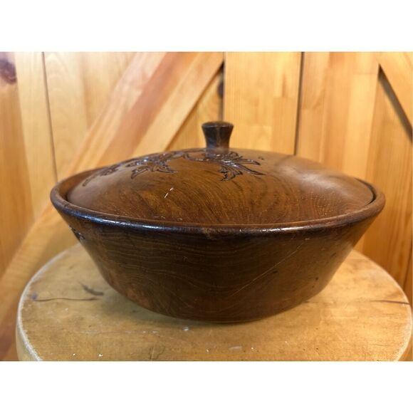Vintage wood carved bowl with lid floral - Picture 3 of 12